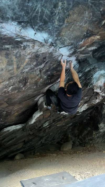 Schist Cave Left v9, Leavenworth - Beta Video from DanClimb