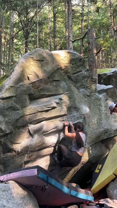 Squamish Days Traverse v2, Squamish - Beta Video from littlebox.climbs
