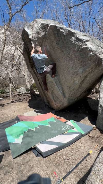 Lance's Dihedral v6, Little Cottonwood Canyon - Beta Video from Ro_