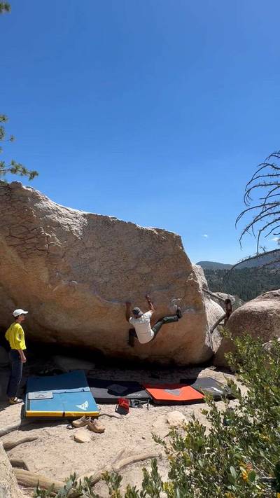 B1 Traverse v4, Horse Flats - Beta Video from hakotaco