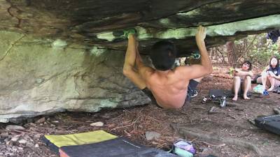 Thomas Pinch-Ons v6, New River Gorge - Beta Video from JohnNguyen