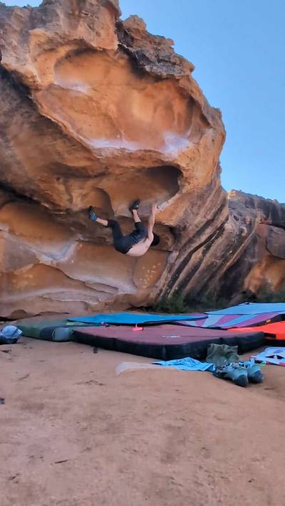 Minki v8, Rocklands - Beta Video from Walker