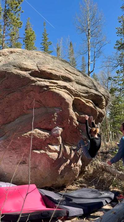 Meatball Right v6, Rocky Mountain National Park - Beta Video from climbingchelchel