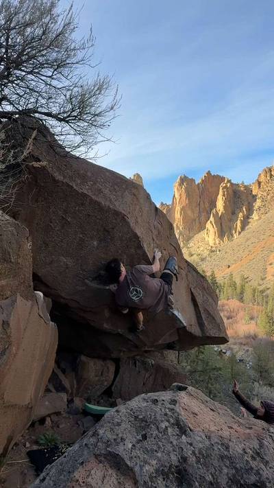 Scumbag v8, Smith Rock - Beta Video from curlynburly