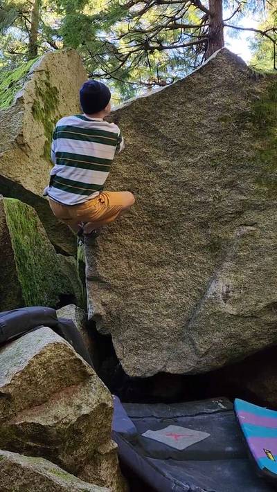 The Golden Bowl v7, Squamish - Beta Video from CarsonClimbs