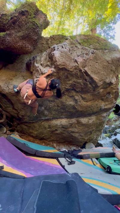 Crumble Mumble v6, Mt. Tamalpais - Beta Video from jennyhuang