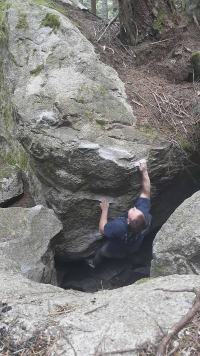 Disdain v10, Squamish - Beta Video from TooManyCooks