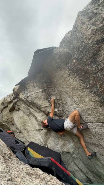 Stephan's Dihedral v7, Little Cottonwood Canyon - Beta Video from Spencah.drant