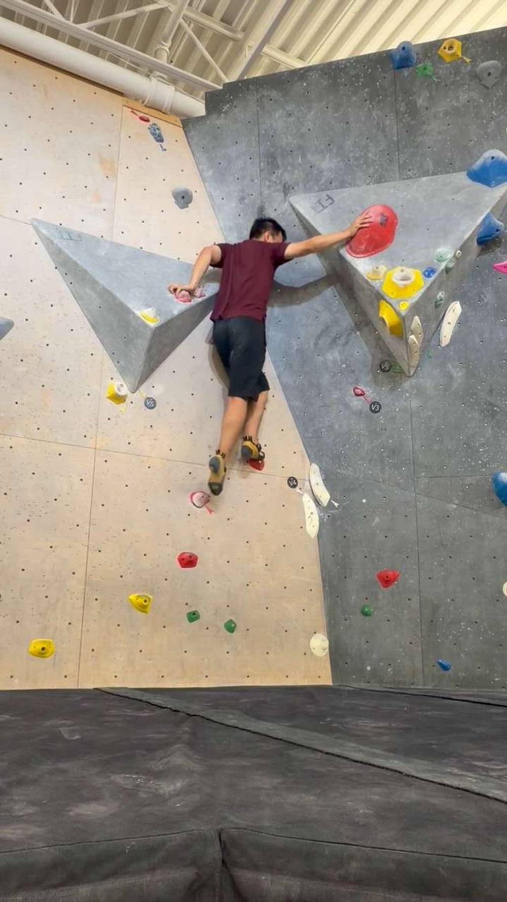 Red v3, Hogtown Boulders - Beta Video from kguo