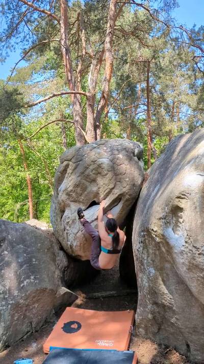 Floating Egg v4, Fontainebleau - Beta Video from kimj