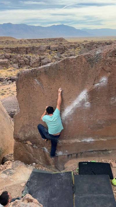 Slunk Left v7, Bishop - Beta Video from austinclimbsweird