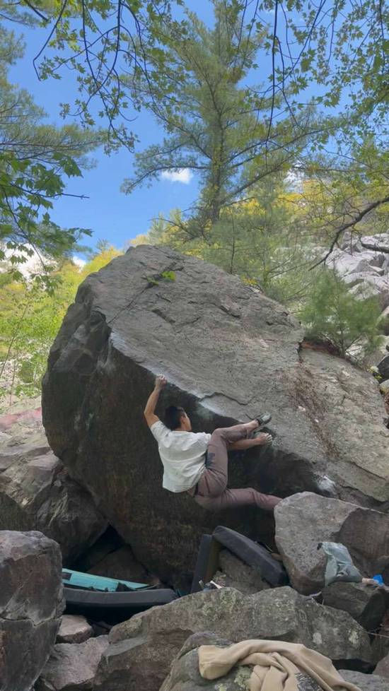 Dark Necessities v8, Devil's Lake - Beta Video from ItsWin