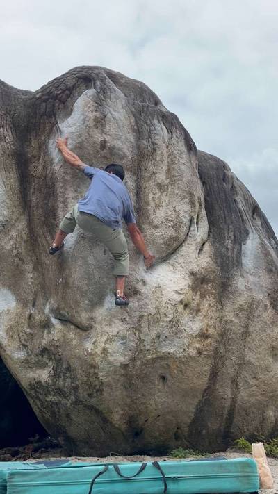 La Voie Michaud v5, Fontainebleau - Beta Video from Jonnybegood