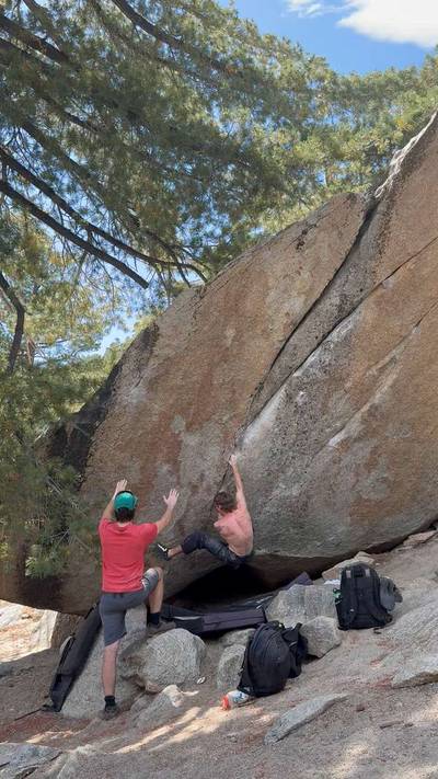 Left Left Gold Crack v7, Tramway - Beta Video from Kadebelike