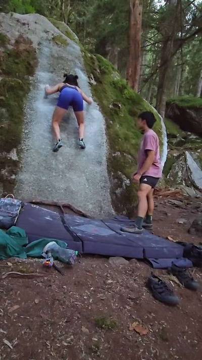 Nadia's Slab v1, Squamish - Beta Video from meltheboulderer