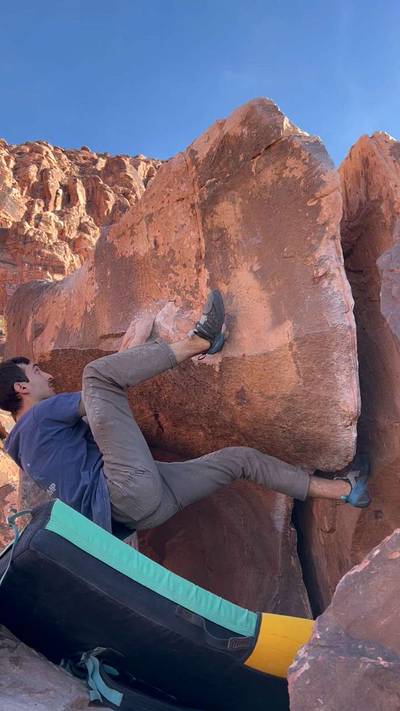 Butterfly Kiss v3, Red Rock - Beta Video from evidenceofllama