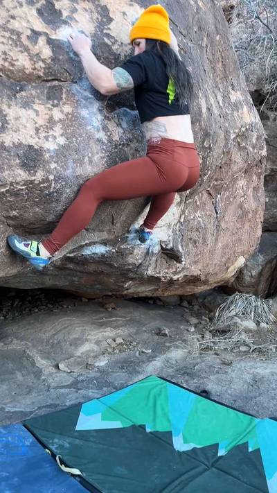 Girls of Texas v5, Hueco Tanks - Beta Video from mountainmarie