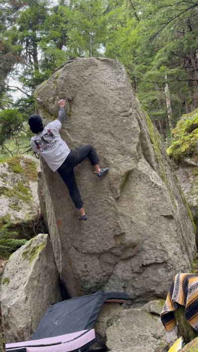 Child Abuse v4, Squamish - Beta Video from onassisclimbs
