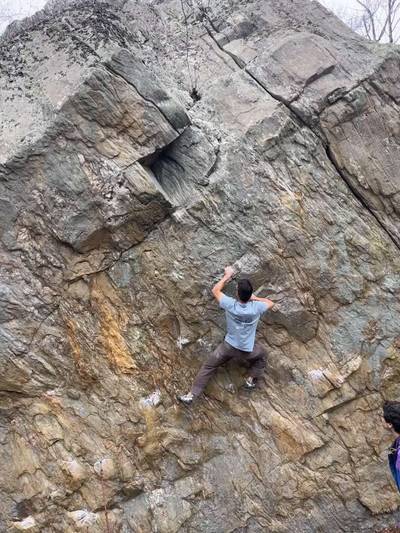 Piss & Vinegar v6, Moore's Wall - Beta Video from ian.climbs