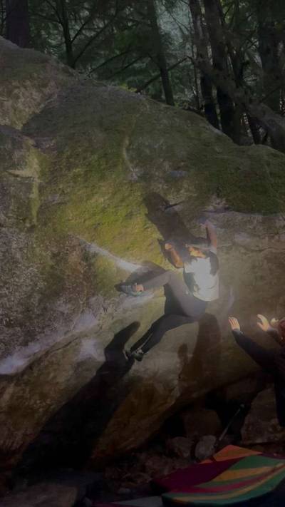 Keith's Roof v6, Squamish - Beta Video from mochi_crimper