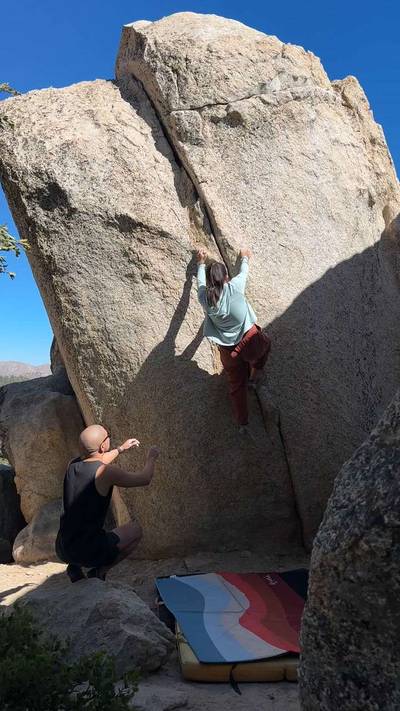 Thin Crack v0, Horse Flats - Beta Video from Vickie