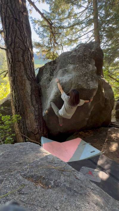 Bear Hug v5, Leavenworth - Beta Video from pearclimbs
