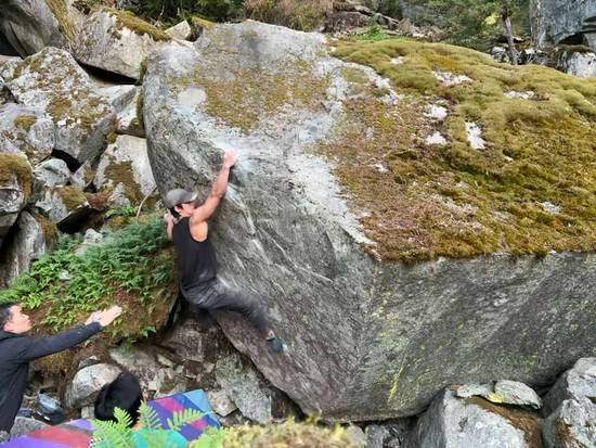 Catch 22 v10, Squamish - Beta Video from freddyhoang