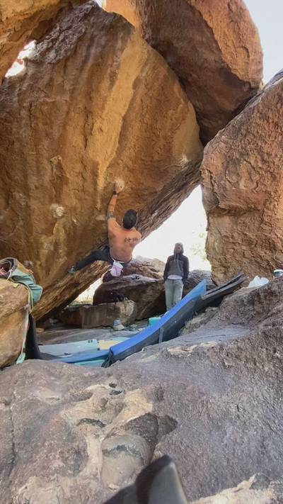 Crimping Christ on the Cross v10, Hueco Tanks - Beta Video from rawnzhaus