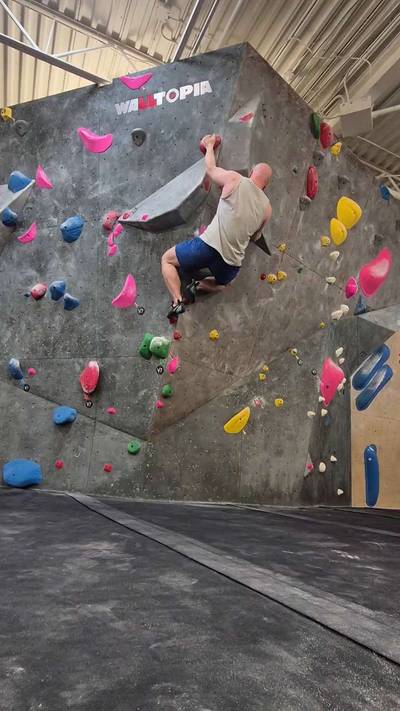 Red v?, Hogtown Boulders - Beta Video from philtered_phitness