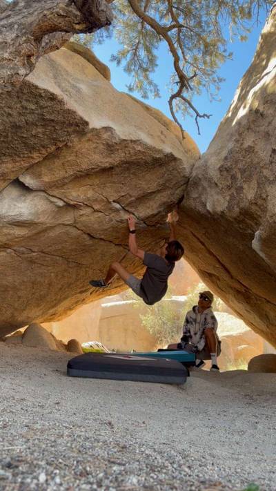 Yabo Roof Traverse v4, Joshua Tree - Beta Video from AndreHagopian