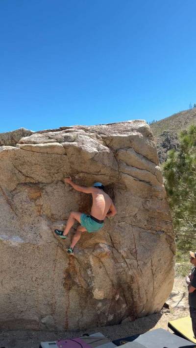 Rust Boy Sit v5, Lake Tahoe - Beta Video from austinclimbsweird