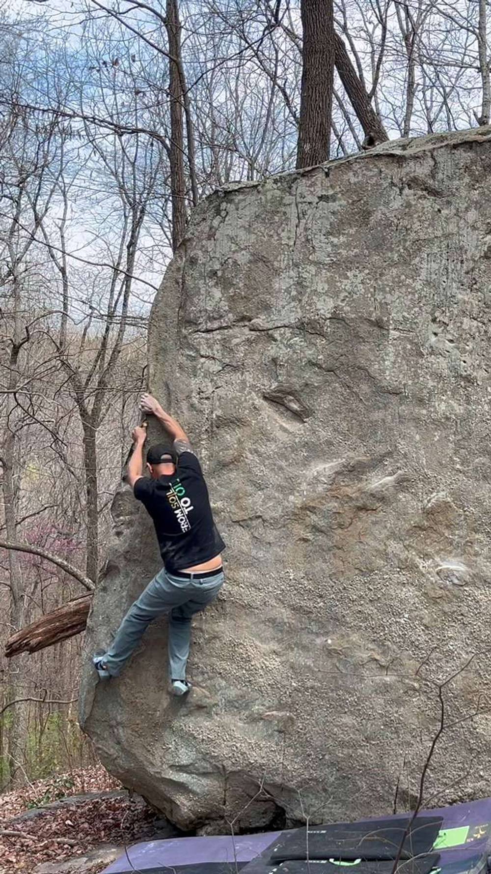 Greyscale Arete Left v1, Lookout Mountain - Beta Video from MarioTheClimber