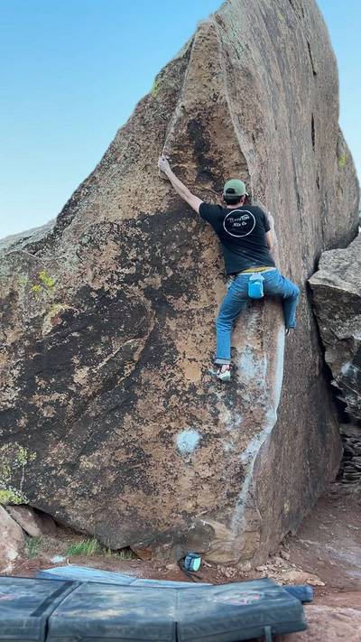 Fin Arete v6, Moe's Valley - Beta Video from mydogmad
