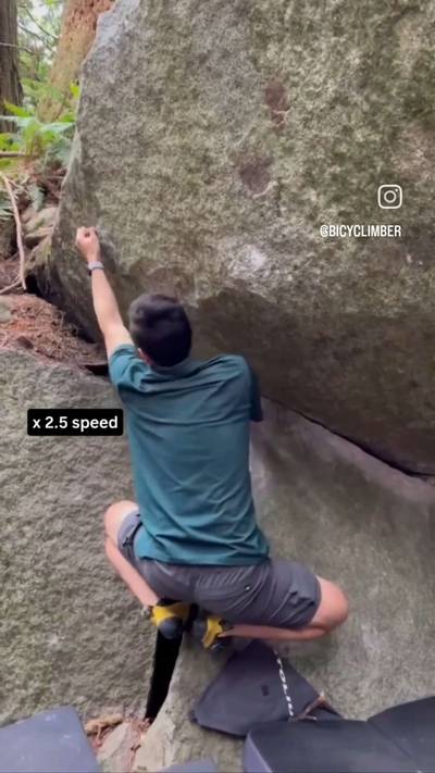 Roof Crack Left v0, Index - Beta Video from bicyclimber