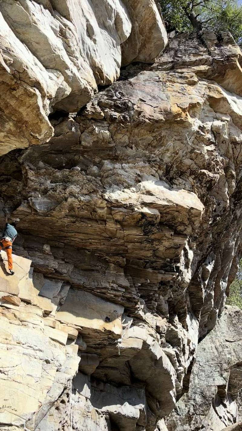 Tobacco Road 5.12b, New River Gorge - Beta Video from Larsen