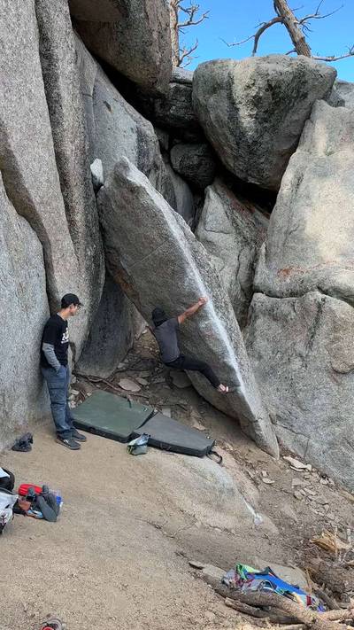 The Swedge v5, Tramway - Beta Video from me.climb.rock