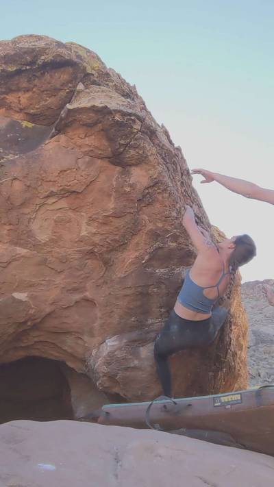 Man-Cave Traverse v3, Moe's Valley - Beta Video from CathyG