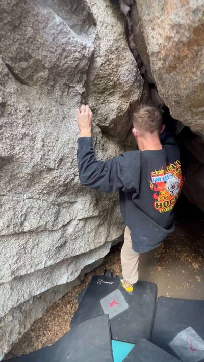Baggins Right v8, Little Cottonwood Canyon - Beta Video from KneebarEnthusiast