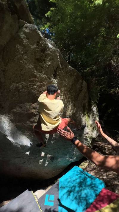 Space Robber v6, Squamish - Beta Video from onassisclimbs
