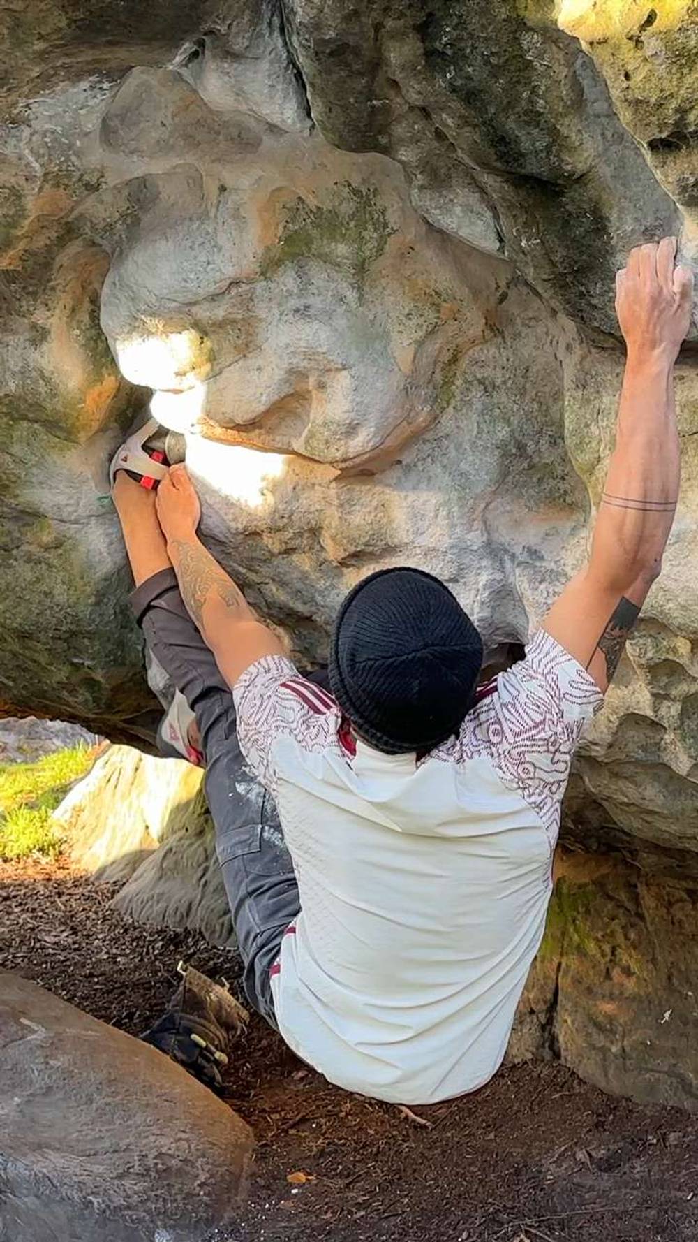 Levitation v7, Fontainebleau - Beta Video from breakingbeta