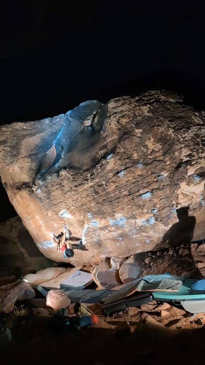 Orange Top Blue Sky v8, Red Rock - Beta Video from gentilclimbs