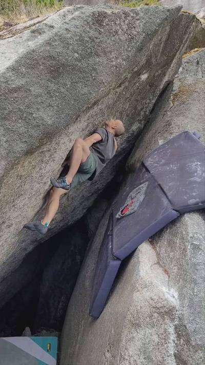Frontside v12, Squamish - Beta Video from TooManyCooks