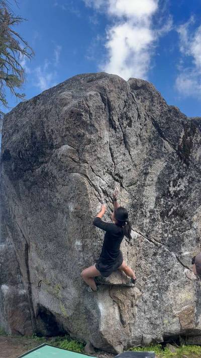 Black Licorice Overdose v5, Lake Tahoe - Beta Video from kt.climbs