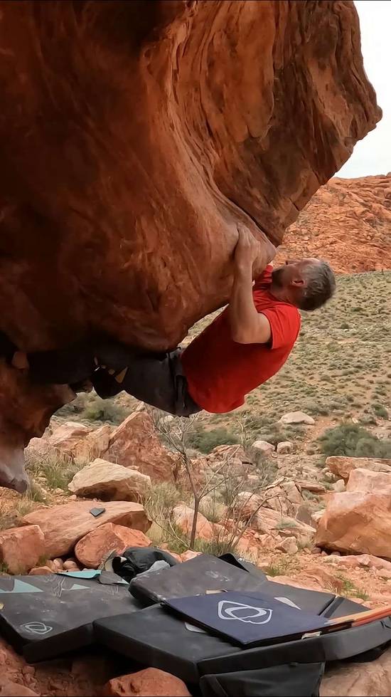 Joker Face v4, Red Rock - Beta Video from AllTheV4s