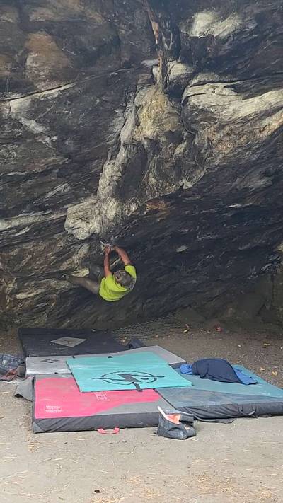 Schist Cave Right v5, Leavenworth - Beta Video from JFPlouffe