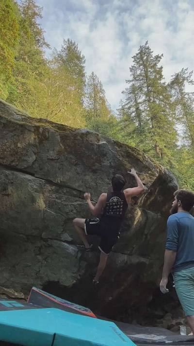 Underminer's Daughter v4, Squamish - Beta Video from mattfischerclimbs