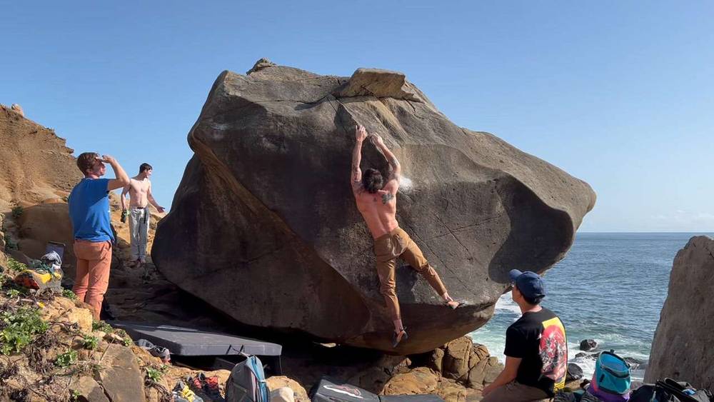 Alyssa Milano v9, Salt Point - Beta Video from StinkeePete