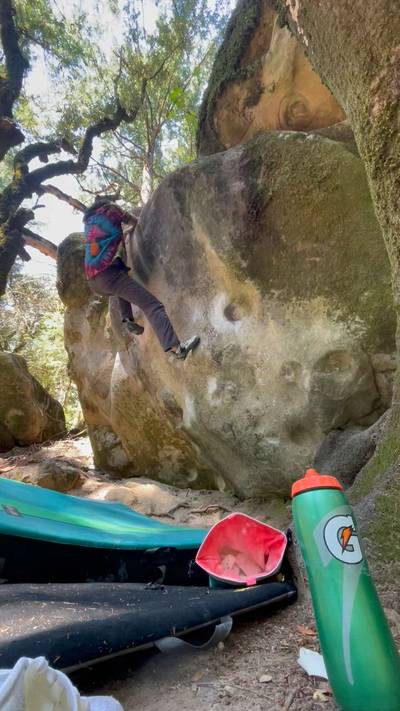 Hueco Wall v5, Castle Rock State Park - Beta Video from billykeyss