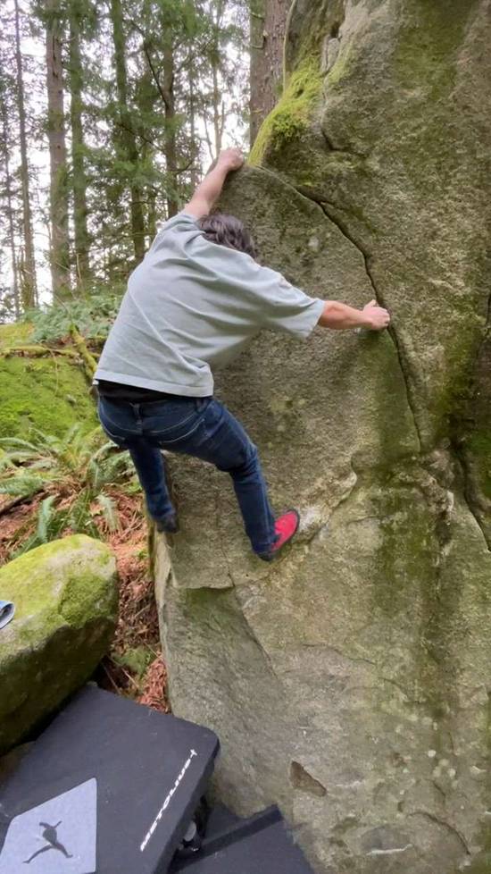 Left Arete (First Boulder) v3, Index - Beta Video from Somnicyc