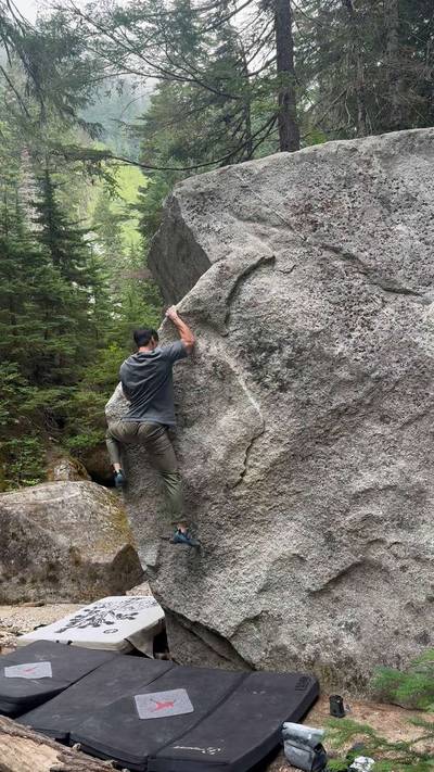 Oh Boy, That's A Big Horsefly v1, Stevens Pass - Beta Video from climb_ryan